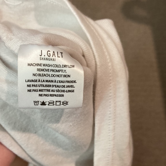 Brandy Melville Butterfly Tee - Picture 6 of 7